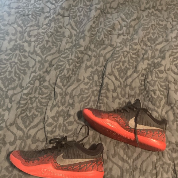 Kobe sneakers - Picture 7 of 8